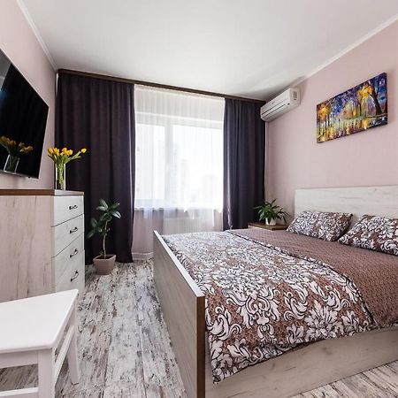 1-Ком Квартира В Новом Доме Возле Метро Осокорки Kiev Luaran gambar
