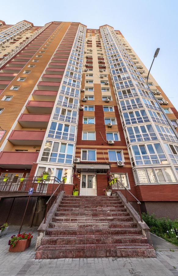 1-Ком Квартира В Новом Доме Возле Метро Осокорки Kiev Luaran gambar